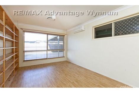 Property photo of 19 Poinciana Street Wynnum West QLD 4178