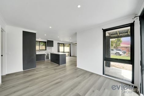 Property photo of 30 Nightingale Drive Werribee VIC 3030