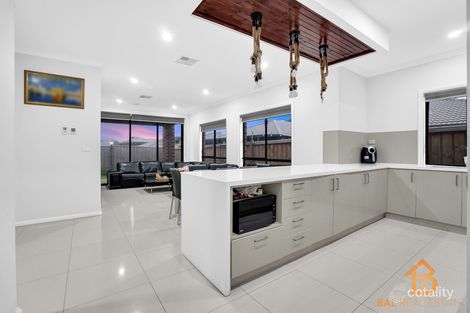 Property photo of 11 Botany Circuit Tarneit VIC 3029