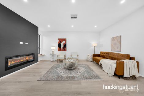 Property photo of 55 Waterside Boulevard Wollert VIC 3750