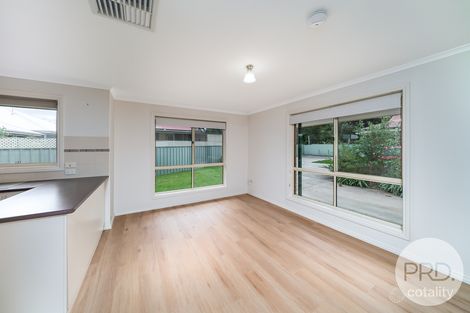 Property photo of 3/29 The Boulevarde Kooringal NSW 2650