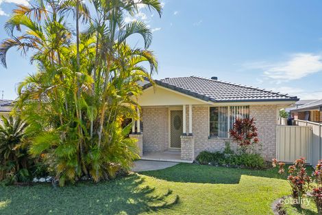 42 Harold Tory Dr, Yamba, NSW 2464