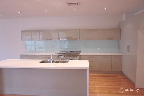 Property photo of 19 Highbury Grove Kew VIC 3101