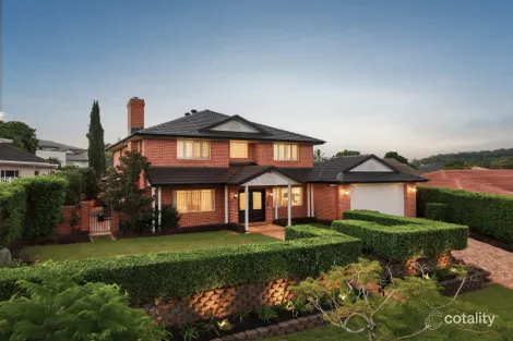 Property photo of 50 Holborn Crescent Carindale QLD 4152