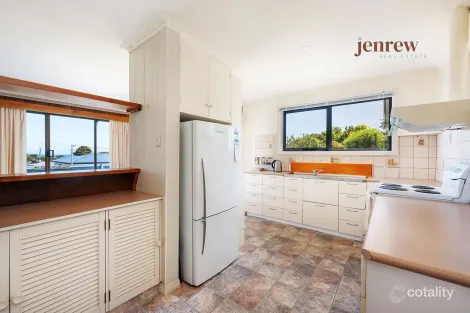 Property photo of 39 Grandview Avenue Park Grove TAS 7320