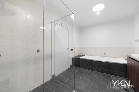 Property photo of 58 Oakden Crescent St Albans VIC 3021