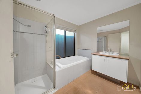 Property photo of 8 Clocktower Court Berwick VIC 3806