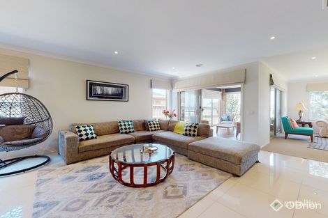 Property photo of 18 Macreadie Drive Berwick VIC 3806