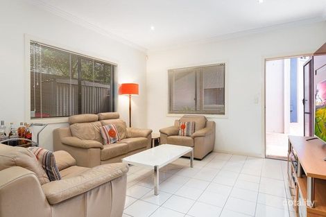 Property photo of 3/56 Eversley Terrace Yeronga QLD 4104