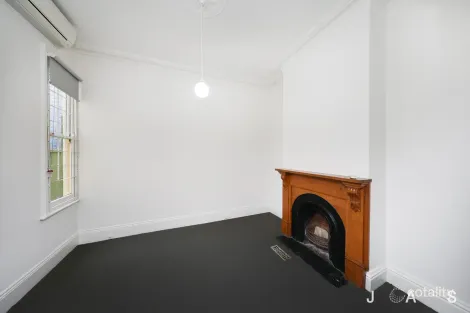 Property photo of 131 Mt Alexander Road Flemington VIC 3031