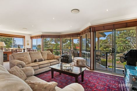 Property photo of 42 Caswell Crescent Tanilba Bay NSW 2319