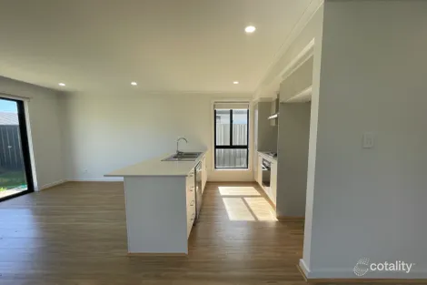 Property photo of 35 Hatcher Road Munno Para Downs SA 5115