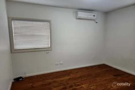 Property photo of 2 Tarun Place Dharruk NSW 2770