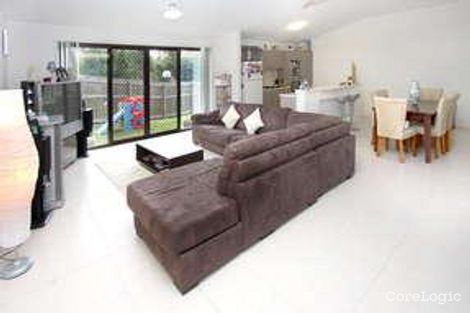 1/3 Tamari Pl, Petrie, QLD 4502