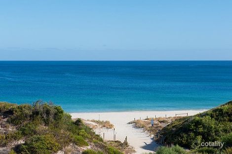 Property photo of 7 View Court Peppermint Grove Beach WA 6271