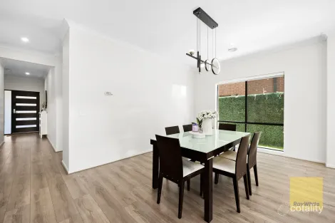 Property photo of 5 Belvedere Drive Truganina VIC 3029