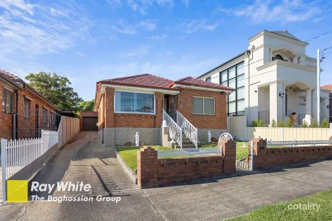 18 Banner Rd, Kingsgrove, NSW 2208