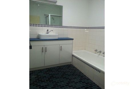 Property photo of 2 Gamon Street Seddon VIC 3011