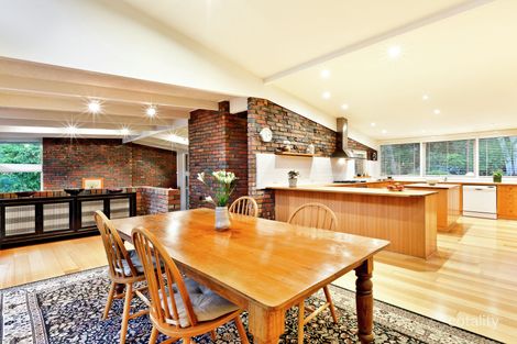 Property photo of 1 Yarra Braes Road Eltham VIC 3095