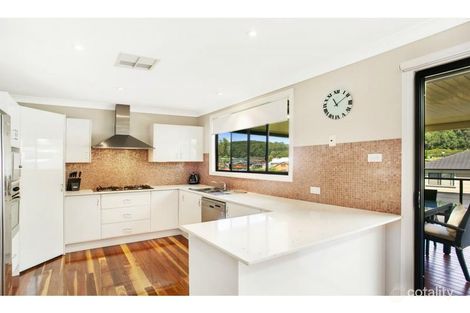 Property photo of 11 Sugarglider Court Belmont NSW 2280