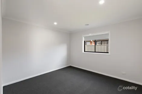 Property photo of 8 Hubbard Street Lucas VIC 3350