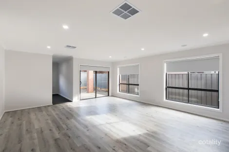 Property photo of 8 Hubbard Street Lucas VIC 3350