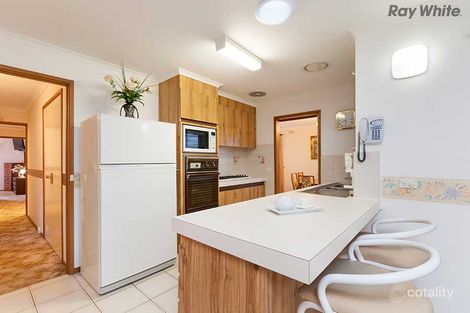 30 Cocoparra Cres, Taylors Lakes, VIC 3038