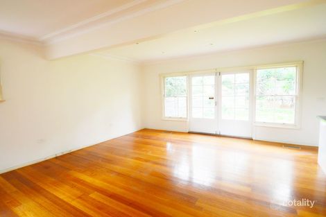 Property photo of 36 Amber Grove Mount Waverley VIC 3149