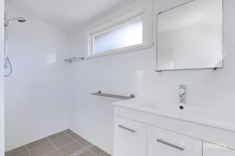 Property photo of 3 Disraeli Street Margate QLD 4019