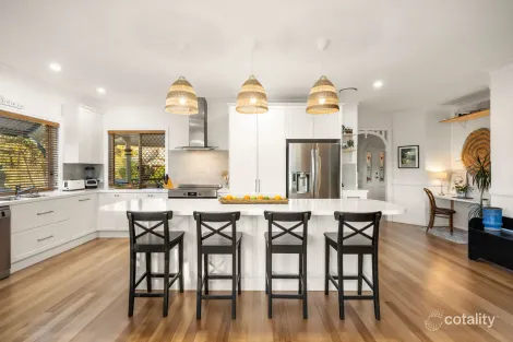 Property photo of 3 Preston Place Brookfield QLD 4069