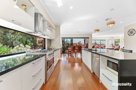 Property photo of 5 Golden Grove Glen Waverley VIC 3150