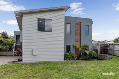 8 Amanda Cl, Cowes, VIC 3922