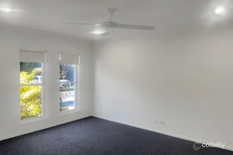 Property photo of 33 Apple Crescent Caloundra West QLD 4551