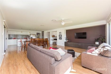 Property photo of 52 Holmwood Drive Dubbo NSW 2830