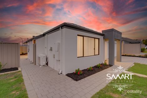 Property photo of 12 Gullane Way Meadow Springs WA 6210