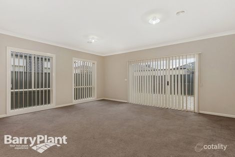 Property photo of 10 Highcroft Place Cairnlea VIC 3023