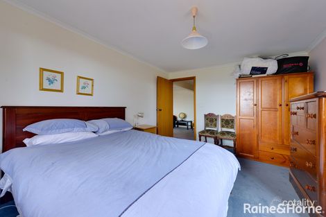 Property photo of 5 Marion Court Lindisfarne TAS 7015