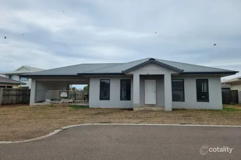 28 Sea Breeze Cres, Bowen, QLD 4805