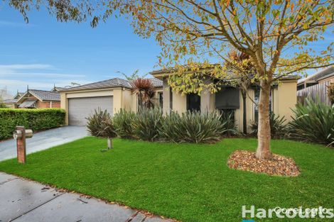 Property photo of 16 Rivendale Crescent Drouin VIC 3818