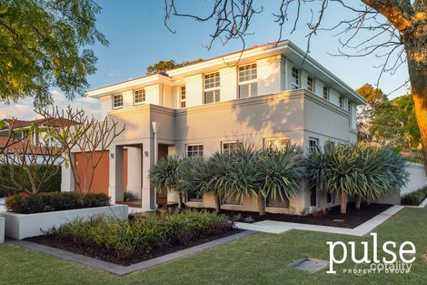 Property photo of 2 Peter Way Rossmoyne WA 6148