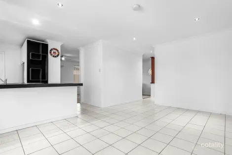 Property photo of 20B Feathertop Rise Alexander Heights WA 6064