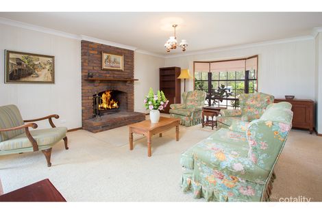 Property photo of 208 Kenmore Road Fig Tree Pocket QLD 4069