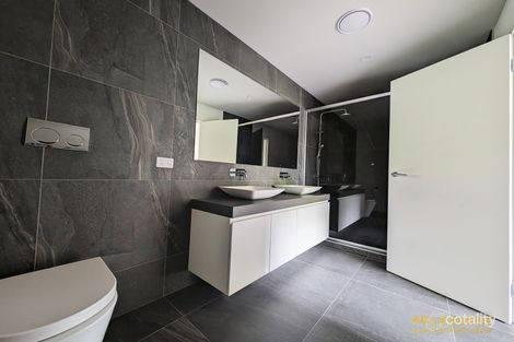 Property photo of 3 Desbrowe Walk Alphington VIC 3078