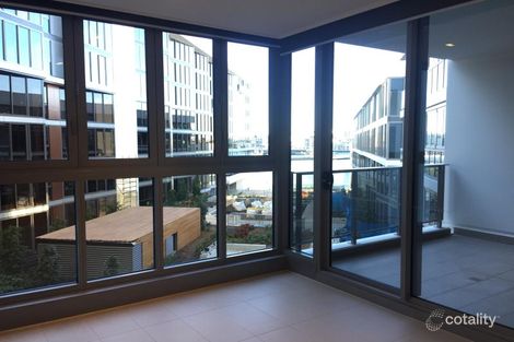 Property photo of 401/3 Half Street Wentworth Point NSW 2127