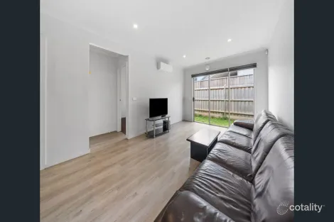 Property photo of 9 Nattarak Avenue Werribee VIC 3030