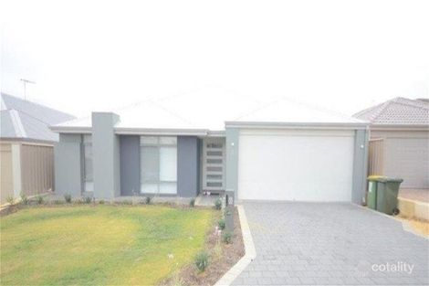 Property photo of 6 Gullane Way Meadow Springs WA 6210