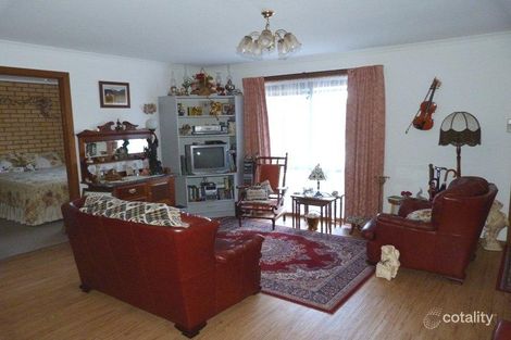 Property photo of 2/3 Meadows Avenue Benalla VIC 3672