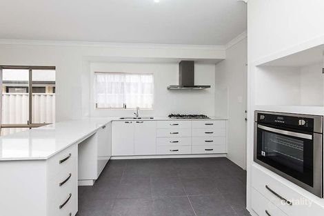 Property photo of 5 Crouch Place Canning Vale WA 6155