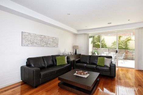 Property photo of 2/10 Linlithgow Way Greenvale VIC 3059