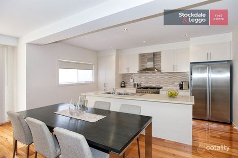 Property photo of 2/10 Linlithgow Way Greenvale VIC 3059